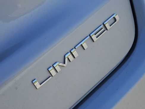 Used 2025 Jeep Compass Limited AWD/4WD image 12