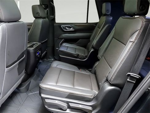 Used 2023 Chevrolet Tahoe High Country w/ Premium Package image 11