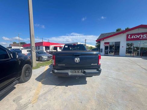 Used 2020 RAM 1500 Big Horn AWD/4WD image 5
