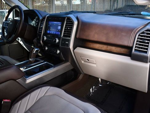 Used 2019 Ford F150 Limited image 28