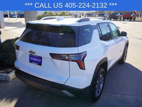 Used 2025 Chevrolet Equinox LT w/ Convenience Package II image 10