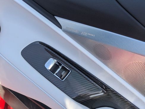 Used 2022 Chevrolet Corvette Stingray w/ Engine Appearance Package image 37