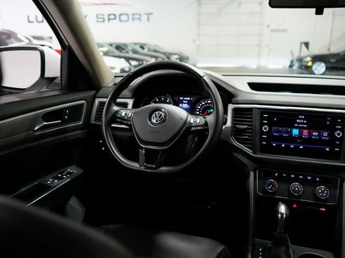 Used 2018 Volkswagen Atlas SE image 10