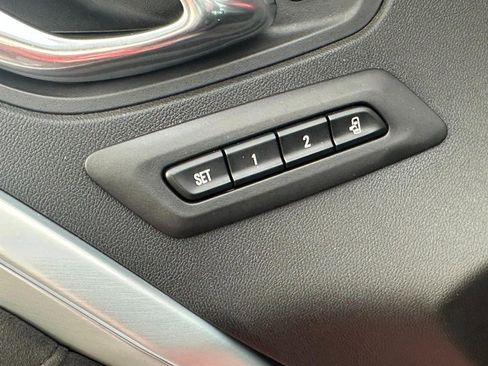 Used 2020 Chevrolet Camaro SS image 16