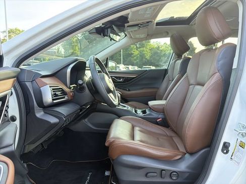 Certified 2025 Subaru Outback Touring XT AWD/4WD image 11