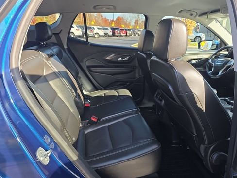 Used 2022 GMC Terrain SLT image 44