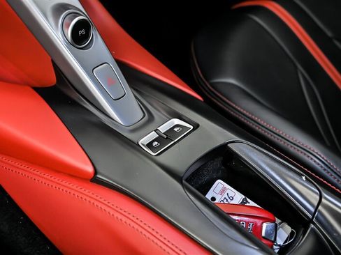 Used 2019 Ferrari 812 Superfast RWD image 35