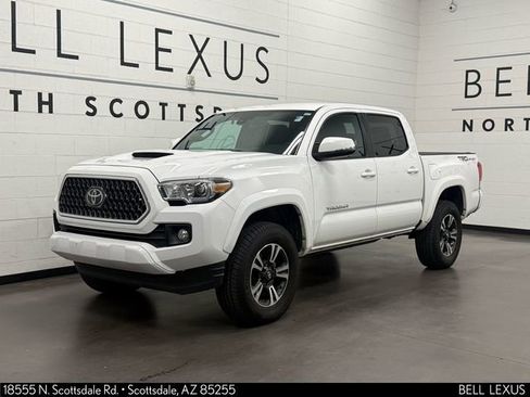 Used 2019 Toyota Tacoma TRD Sport w/ Technology Package image 9