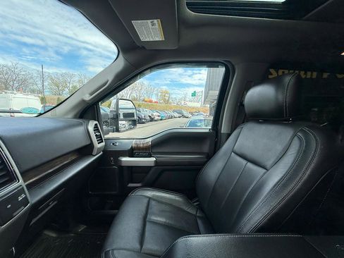 Used 2018 Ford F150 Lariat w/ Equipment Group 502A Luxury AWD/4WD image 28