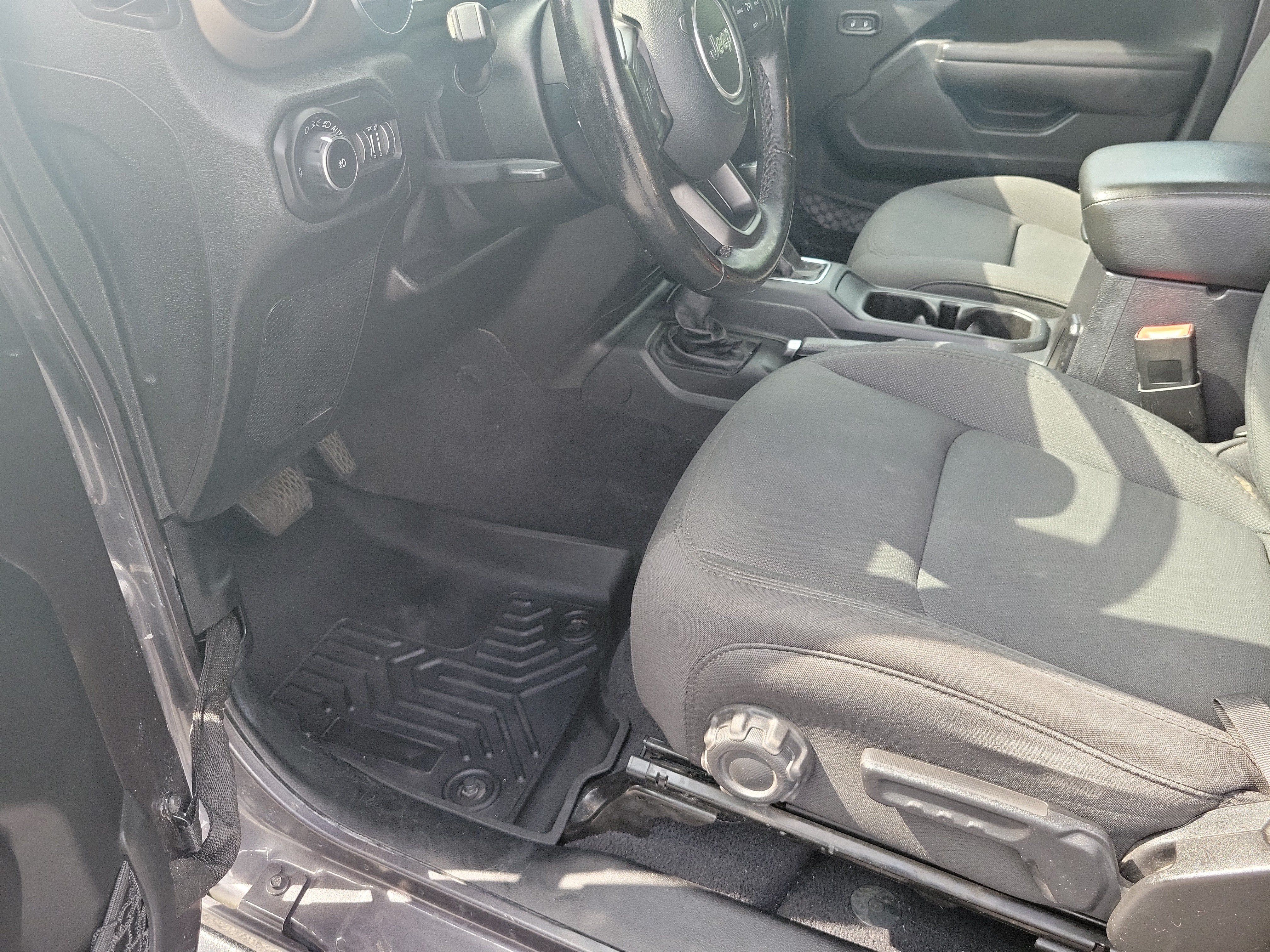 Used 2020 Jeep Wrangler Unlimited Sport S AWD/4WD image 19