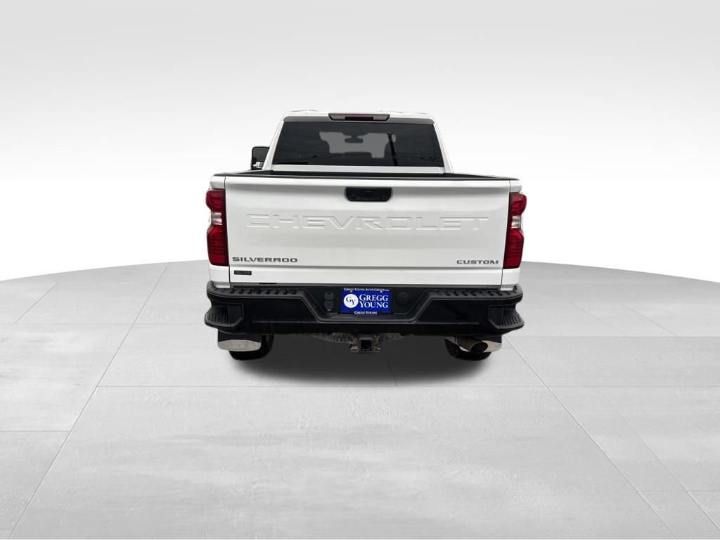 Used 2023 Chevrolet Silverado 2500 Custom w/ Custom Convenience Package AWD/4WD image 5
