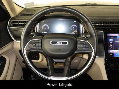 Used 2022 Jeep Grand Cherokee Limited AWD/4WD image 7