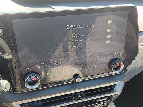 Used 2024 Lexus RX 350 Premium image 17