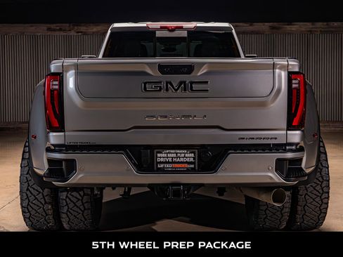 Used 2025 GMC Sierra 3500 Denali w/ Denali Reserve Package image 8