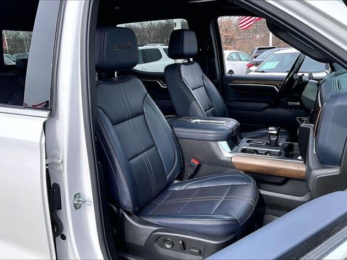 Used 2022 Chevrolet Silverado 1500 High Country w/ High Country Premium Package image 7