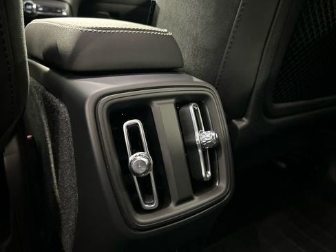 Certified 2023 Volvo C40 P8 Recharge Ultimate AWD/4WD image 24