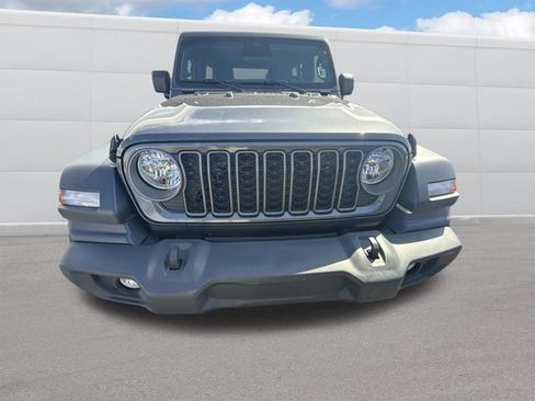 Used 2025 Jeep Wrangler Unlimited Sport AWD/4WD image 12