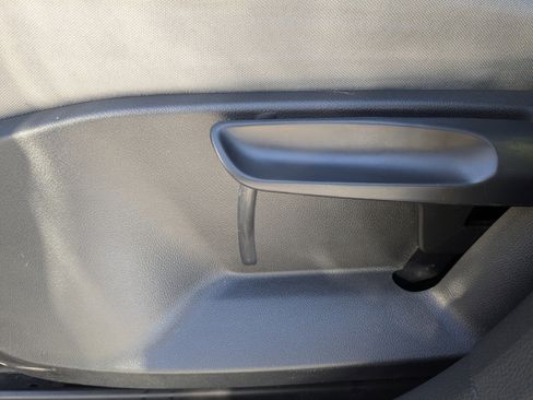 Used 2023 Volkswagen Taos S image 21