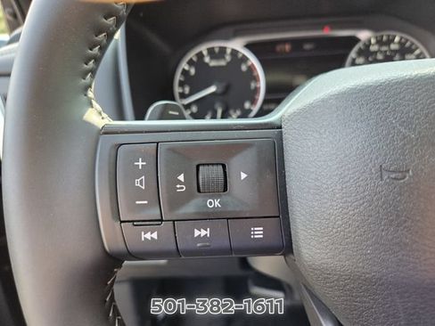 Certified 2026 Nissan Rogue SV FWD image 25