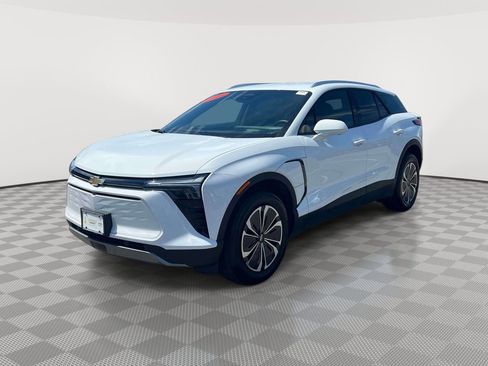 Used 2024 Chevrolet Blazer EV LT AWD/4WD image 3