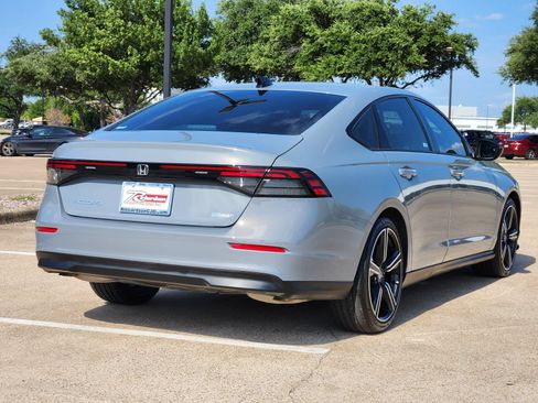 Used 2026 Honda Accord SE image 6