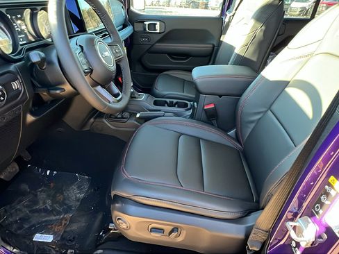 New 2026 Jeep Gladiator Rubicon image 16