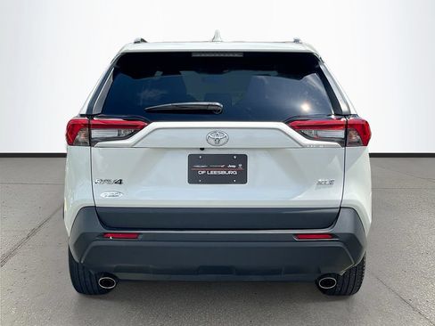 Used 2021 Toyota RAV4 XLE Premium FWD image 6