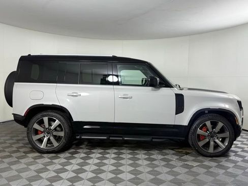 New 2026 Land Rover Defender 110 X image 9