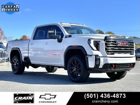 Used 2024 GMC Sierra 2500 AT4 image 1