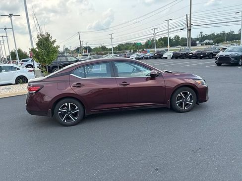Used 2025 Nissan Sentra SV FWD image 6