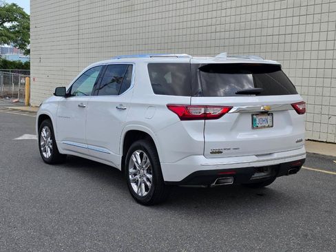 Used 2019 Chevrolet Traverse High Country w/ LPO, Floor Liner Package AWD/4WD image 5