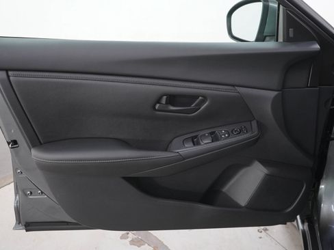 Used 2025 Nissan Sentra S FWD image 18