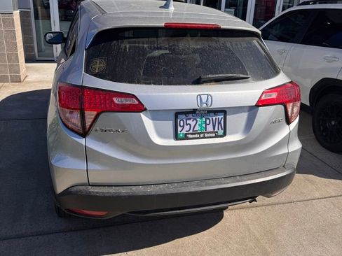 Used 2016 Honda HR-V EX image 3