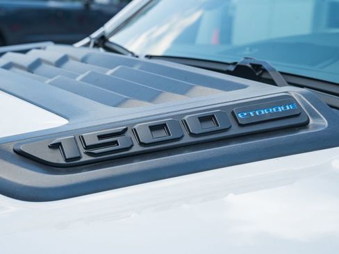 New 2026 RAM 1500 Laramie AWD/4WD image 16