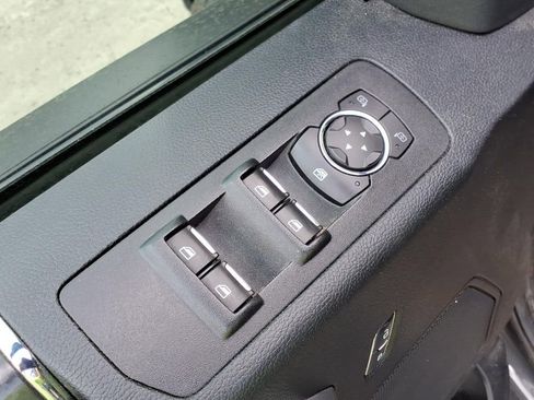 Used 2018 Ford F150 XLT w/ Equipment Group 302A Luxury AWD/4WD image 17