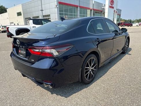 Certified 2022 Toyota Camry SE w/ Cold Weather Package FWD image 11