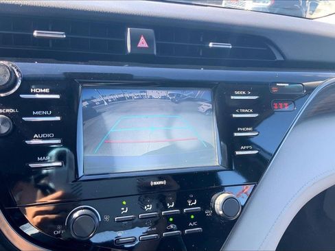 Used 2020 Toyota Camry LE FWD image 20