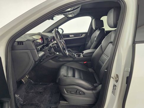 Used 2024 Porsche Cayenne S AWD/4WD image 20