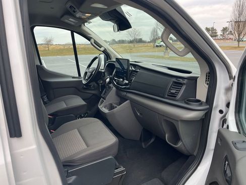 Used 2023 Ford Transit 350 XLT image 23