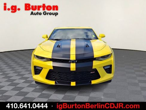 Used 2017 Chevrolet Camaro SS RWD image 2
