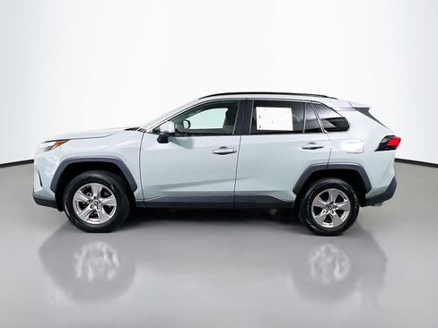Used 2023 Toyota RAV4 XLE AWD/4WD image 9