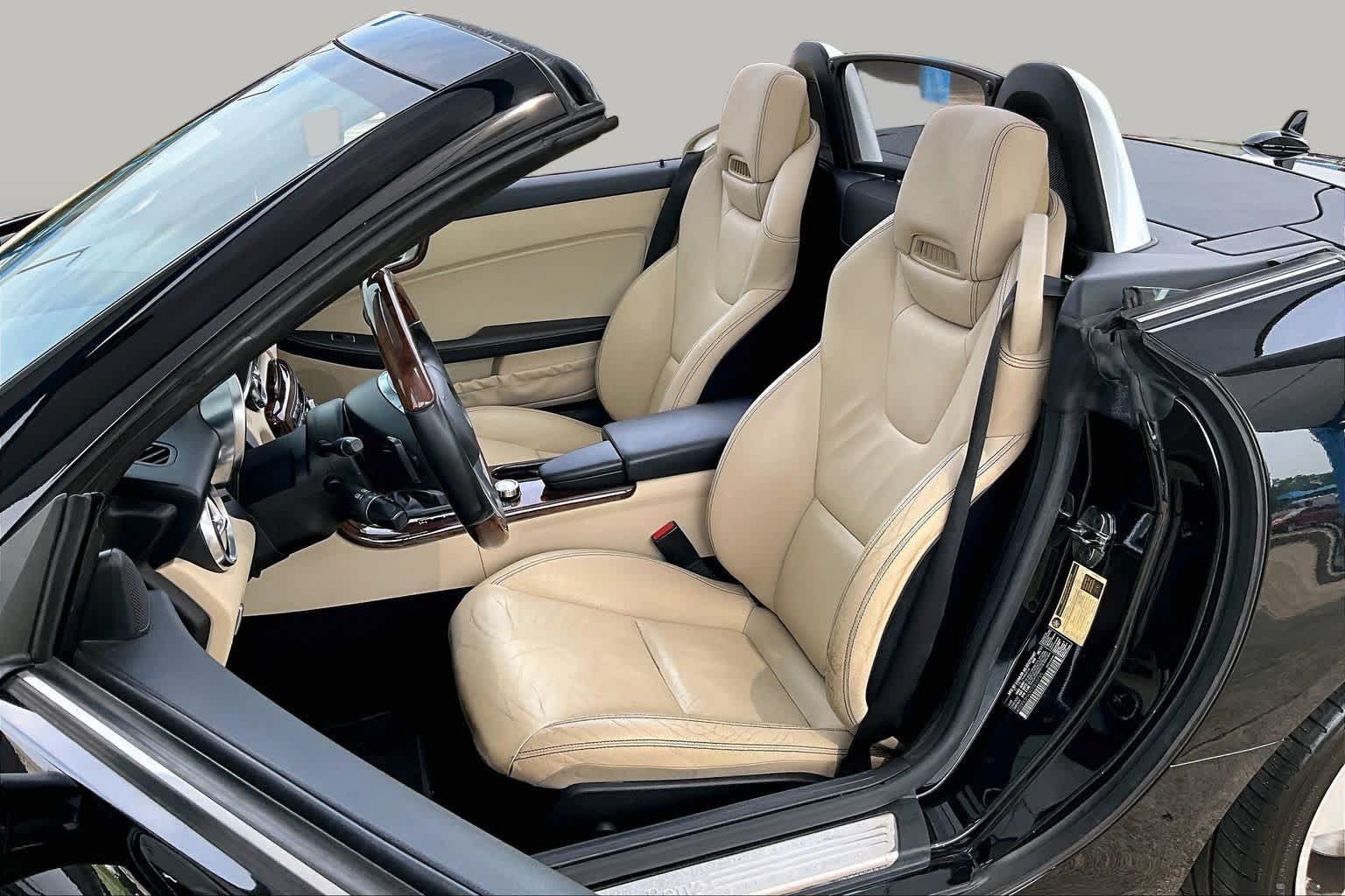 Used 2012 Mercedes-Benz SLK 350 image 8