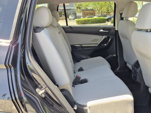 Used 2021 Volkswagen Tiguan S FWD image 28