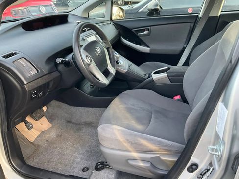 Used 2012 Toyota Prius Two image 4