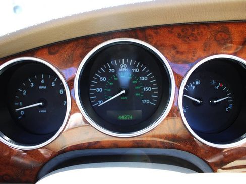 Used 2004 Jaguar XK8 Convertible image 18