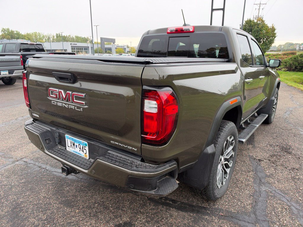 Used 2023 GMC Canyon Denali AWD/4WD image 8