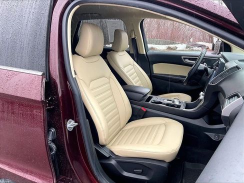 Used 2024 Ford Edge SEL w/ Convenience Package image 10