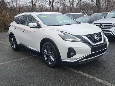 Used 2019 Nissan Murano Platinum image 10