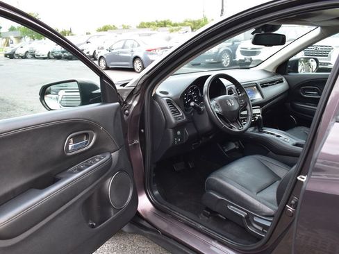 Used 2021 Honda HR-V EX-L image 12