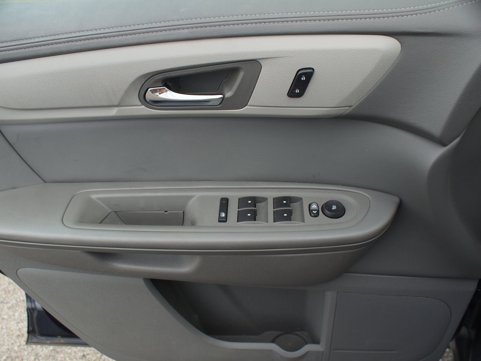 Used 2016 Chevrolet Traverse LS FWD image 18